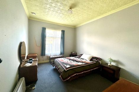 Photo of property in 220 Clyde Street, Balclutha, 9230