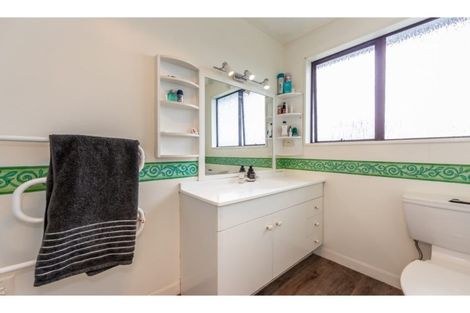 Photo of property in 53 Wingate Street, Redwood, Christchurch, 8051