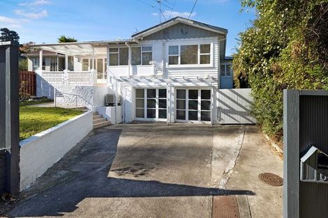 Photo of property in 64 Seabrook Avenue, New Lynn, Auckland, 0600