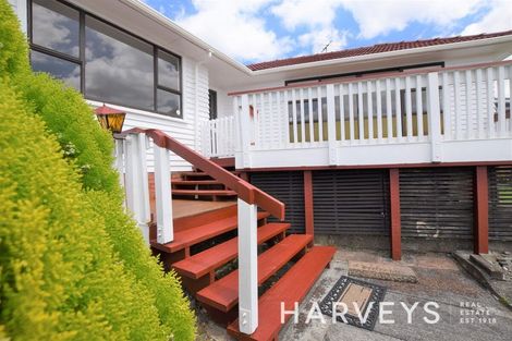 Photo of property in 125 Mcleod Road, Te Atatu South, Auckland, 0610