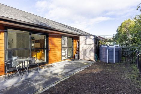 Photo of property in 11 Winnie Close, Acacia Bay, Taupo, 3330