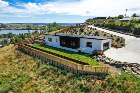 Photo of property in 17 Kingsgate Lane, Waihola, Milton, 9073