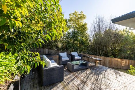 Photo of property in 31 Busby Hill, Havelock North, 4130