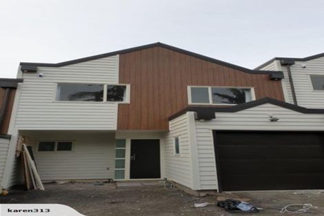 Photo of property in 3/14 Fields Parade, Oteha, Auckland, 0632