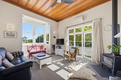 Photo of property in 3 Hooker Avenue, Hospital Hill, Napier, 4110