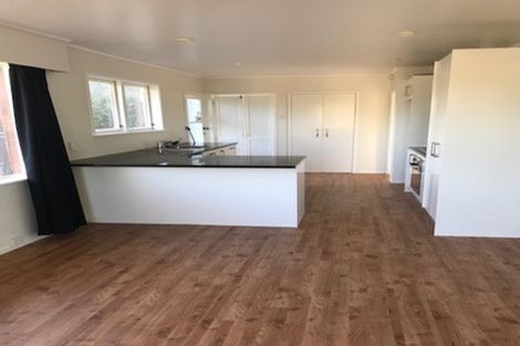 Photo of property in 23 Mirrabooka Avenue, Botany Downs, Auckland, 2010