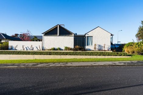 Photo of property in 3 Sunninghurst Drive, Fairfield, Dunedin, 9018