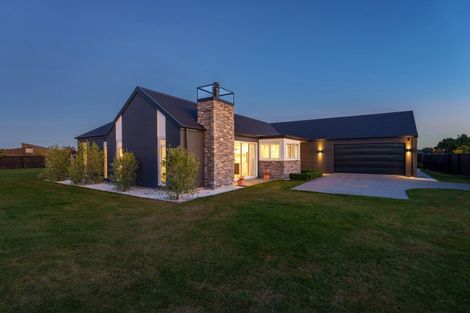 Photo of property in 10 Silver Peaks Drive, West Melton, 7618