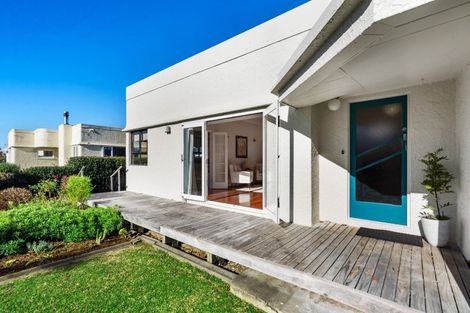 Photo of property in 16 Douglas Mclean Avenue, Marewa, Napier, 4110