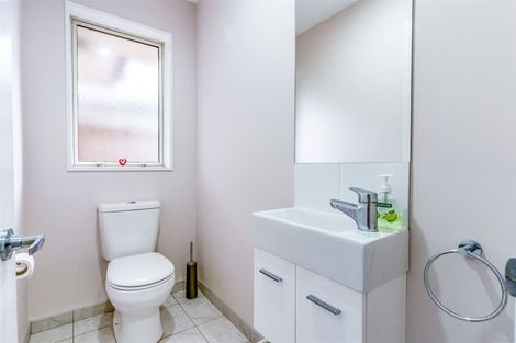 Photo of property in 17 Dunaverty Place, Broomfield, Christchurch, 8042