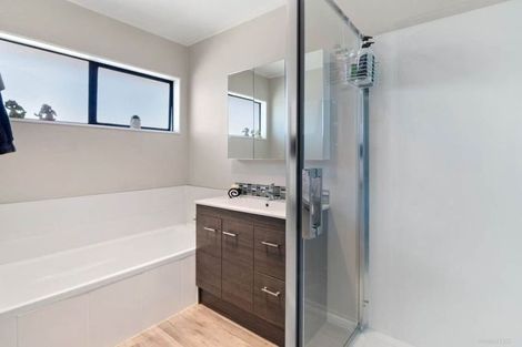 Photo of property in 1/278 Birkdale Road, Birkdale, Auckland, 0626