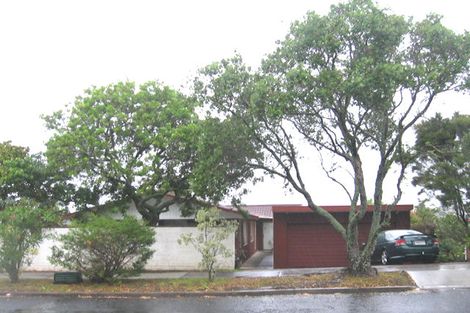 Photo of property in 40 Chelsea View Drive, Chatswood, Auckland, 0626