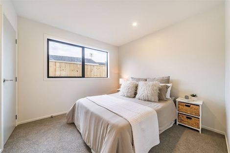 Photo of property in 5/6 Exchange Street, Ebdentown, Upper Hutt, 5018