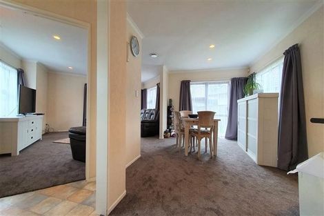 Photo of property in 1/21 Glanworth Place, Dannemora, Auckland, 2016