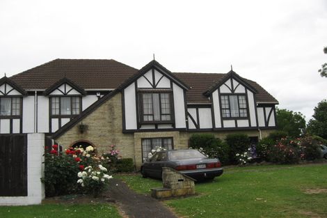 Photo of property in 1 Pedlar Place, Conifer Grove, Takanini, 2112