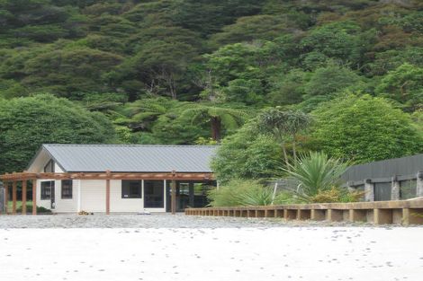 Photo of property in 116a Akatarawa Road, Birchville, Upper Hutt, 5018