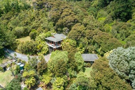 Photo of property in 30 Adams Road, Thornton Bay, Thames, 3575