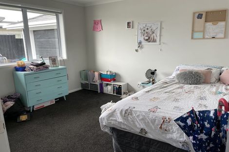 Photo of property in 9 Passchendaele Grove, Trentham, Upper Hutt, 5018