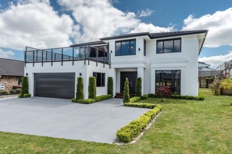 Photo of property in 35 Heathfield Avenue, Huntington, Hamilton, 3210