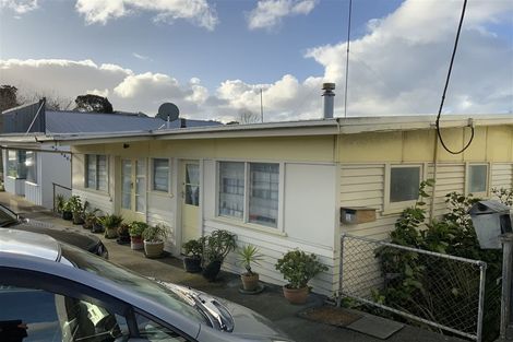 Photo of property in 1 Gorge Road, Maungaturoto, 0520