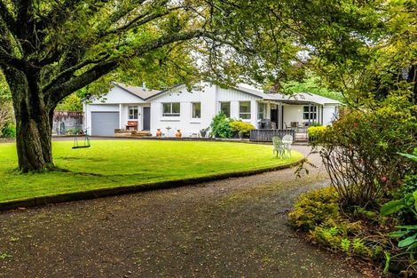 Photo of property in 116 Paraite Road, Paraite, New Plymouth, 4373