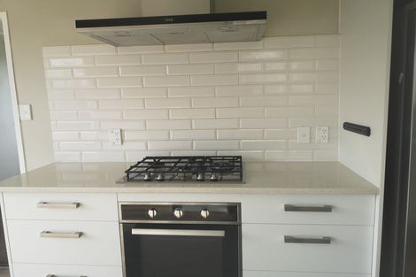 Photo of property in 70 Hillside Road, Mount Wellington, Auckland, 1062