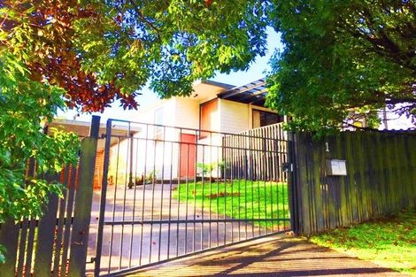 Photo of property in 1 Altair Place, Windsor Park, Auckland, 0632