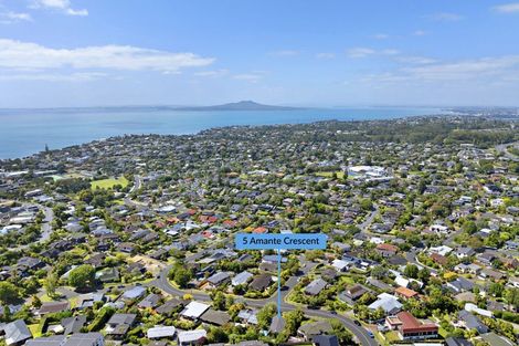 Photo of property in 5 Amante Crescent, Mairangi Bay, Auckland, 0630