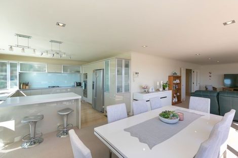 Photo of property in 22a Belt Road, Moturoa, New Plymouth, 4310