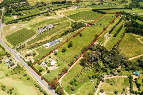 Photo of property in 68 Onetangi Road, Waiheke Island, 1971