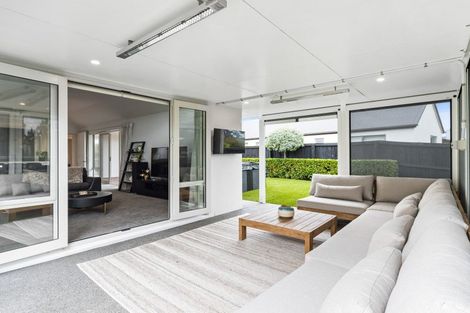 Photo of property in 5 Rockport Place, Parklands, Christchurch, 8083