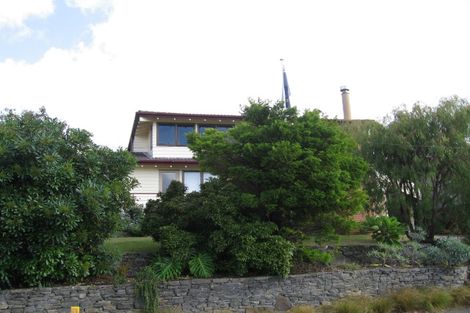 Photo of property in 7 Parr Terrace, Castor Bay, Auckland, 0620