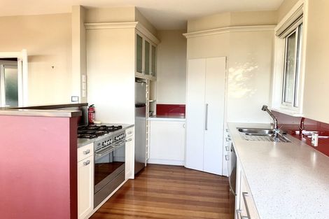 Photo of property in 1b Wadestown Road, Wadestown, Wellington, 6012