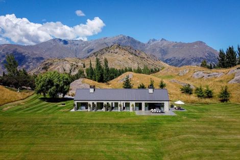 Photo of property in 7 Bendemeer Lane, Lake Hayes, Queenstown, 9371