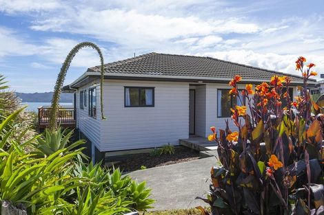 Photo of property in 11 Torsby Road, Coopers Beach, 0420