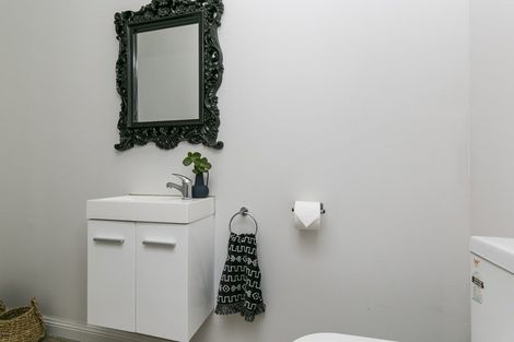 Photo of property in 44 Stanley Street, Berhampore, Wellington, 6023