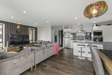 Photo of property in 10 Jack Vaughan Grove, Wainuiomata, Lower Hutt, 5014
