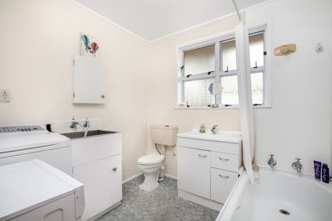 Photo of property in 3/135 Titirangi Road, New Lynn, Auckland, 0600