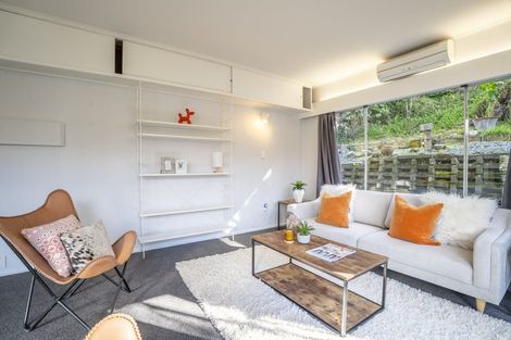 Photo of property in 319 Main Road, Tawa, Wellington, 5028