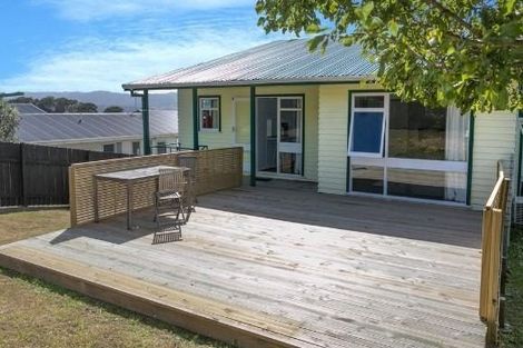 Photo of property in 53 Beaumaris Crescent, Ascot Park, Porirua, 5024