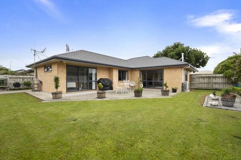 Photo of property in 6 Brookside Close, Highbury, Palmerston North, 4412