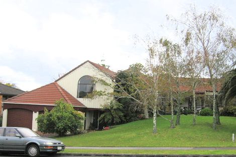 Photo of property in 20 Lexington Drive, Botany Downs, Auckland, 2010