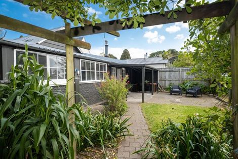 Photo of property in 42 Kuku Street, Te Awanga, 4102