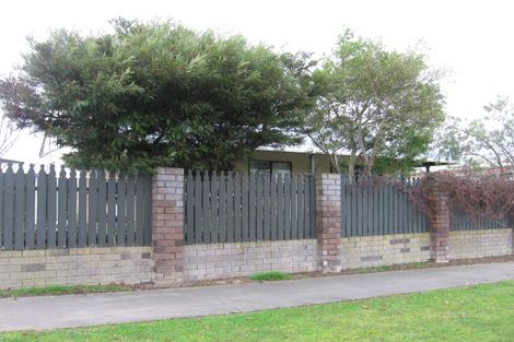 Photo of property in 34 Suzanne Grove, Kelvin Grove, Palmerston North, 4414