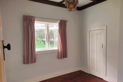 Photo of property in 2/5 Forrest Road, Milford, Auckland, 0620