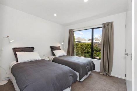 Photo of property in 4/129 Aikmans Road, Merivale, Christchurch, 8014
