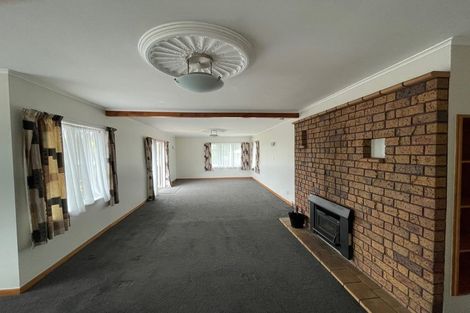 Photo of property in 41 Flanshaw Road, Te Atatu South, Auckland, 0610