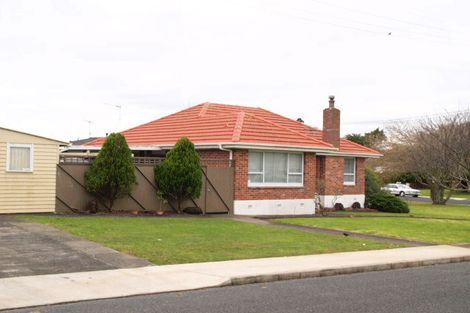 Photo of property in 2 Beryl Place, Mangere East, Auckland, 2024