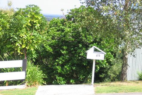 Photo of property in 25 Hadfield Street, Beach Haven, Auckland, 0626