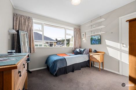 Photo of property in 18 Parnell Street, Fairfield, Lower Hutt, 5011